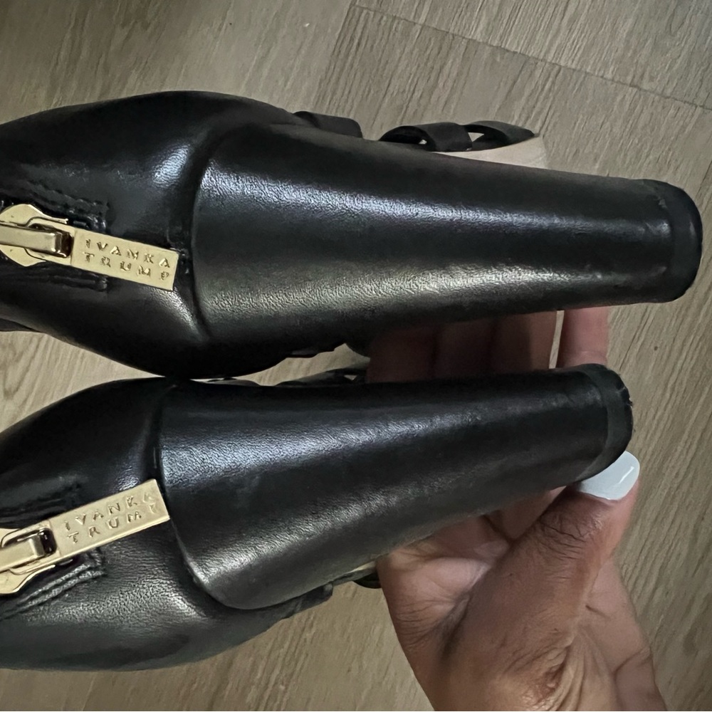 Shoes - Picture 5 of 6